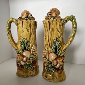 Lefton Woodland Mushroom salt and pepper shakers, vintage 1970’s